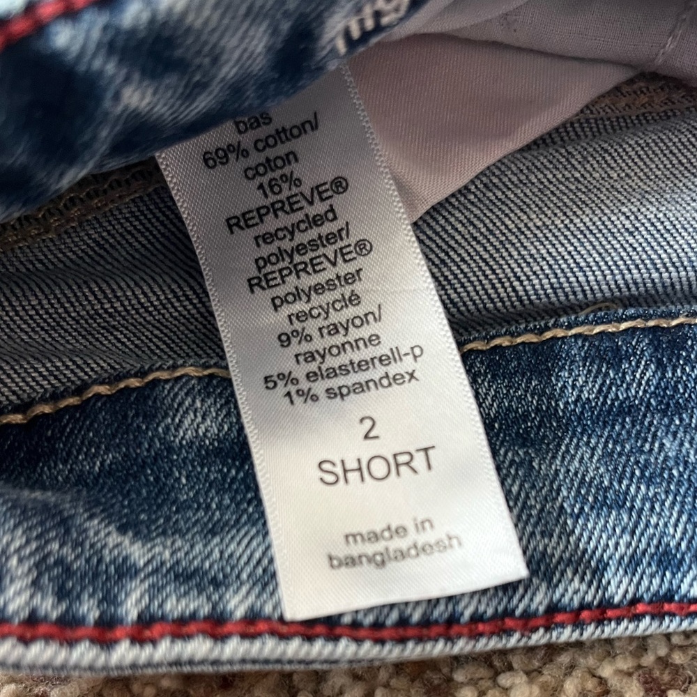 Maurice’s Ripped Jeans - Picture 10 of 10